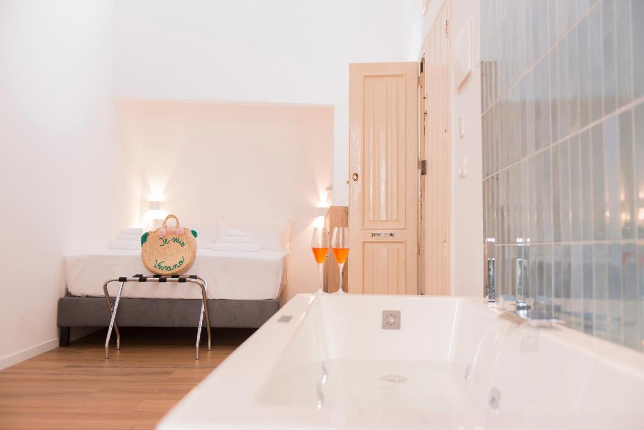 Almami Loft & Rooms Monopoli Bagian luar foto