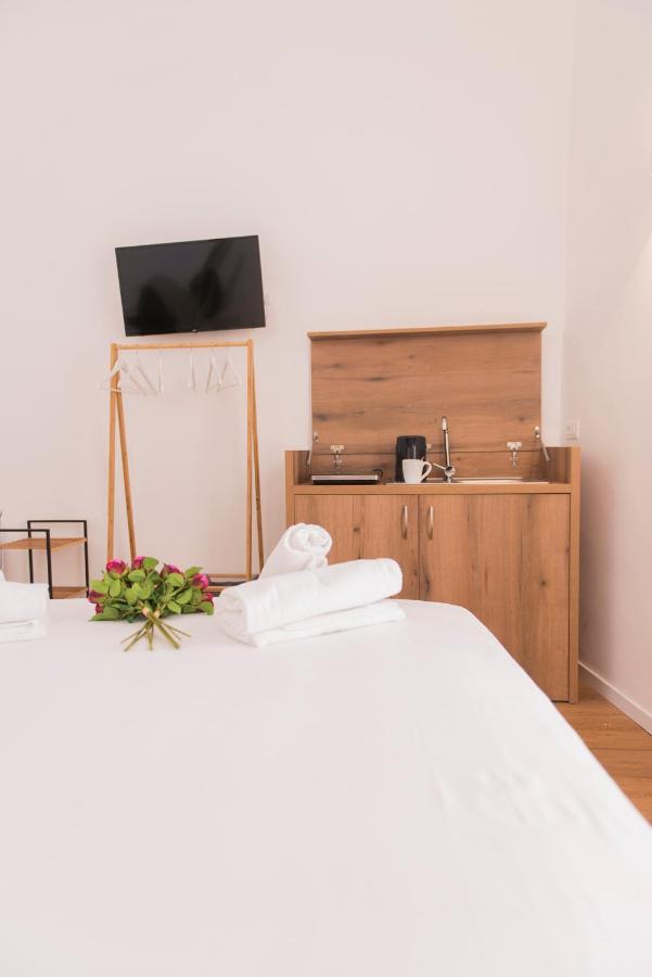 Almami Loft & Rooms Monopoli Bagian luar foto