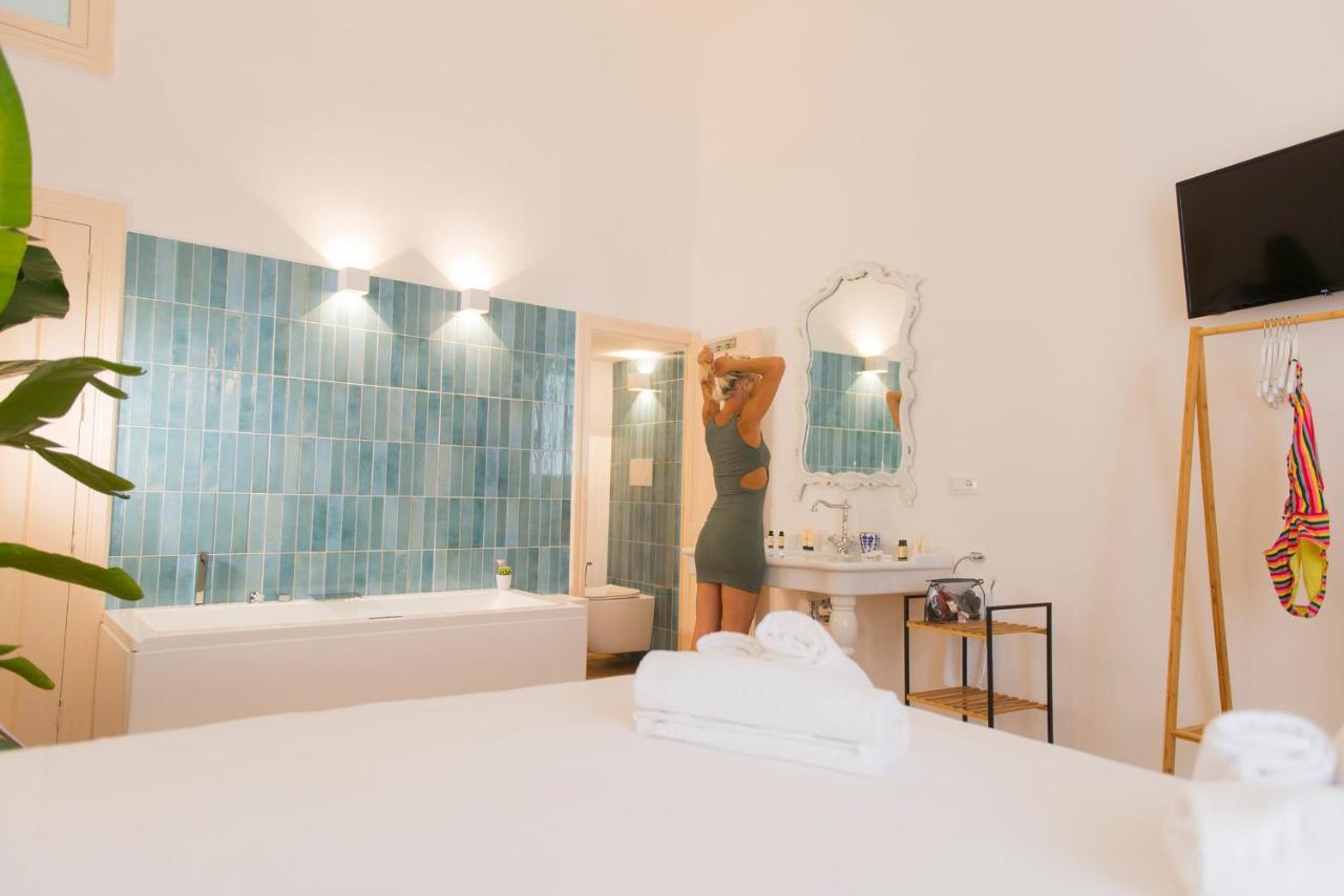 Almami Loft & Rooms Monopoli Bagian luar foto